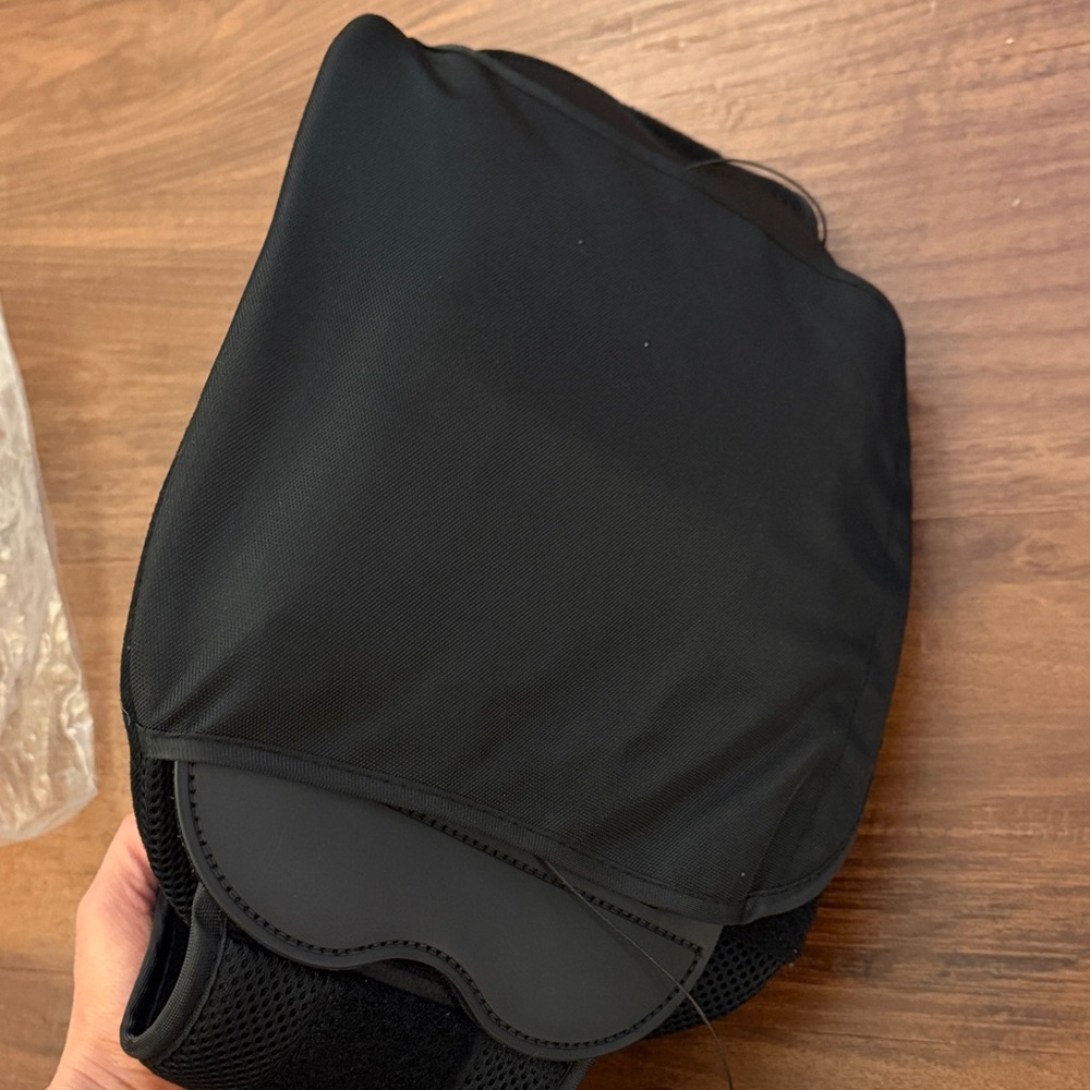 Black Adjustable Back Support - image 3